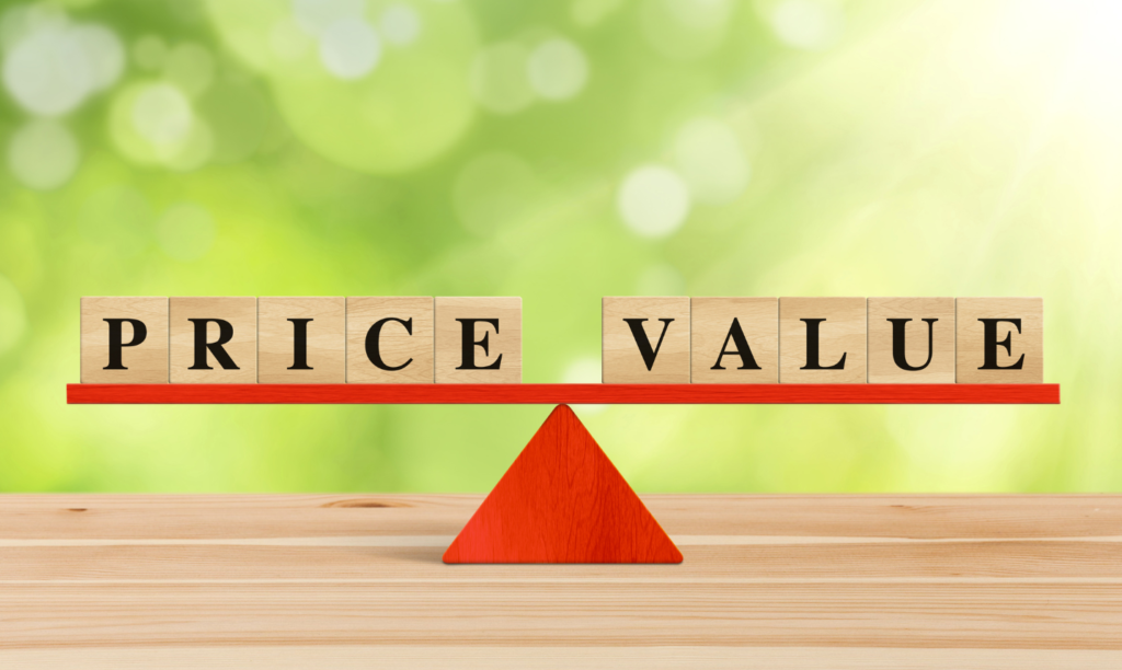 価格と性能を天秤に掛けている