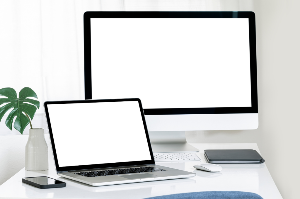 デスクトップモニターとノートパソコン
